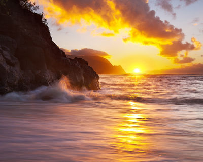 seaside photography at sunset in Princeville, Kauai, Hawaii